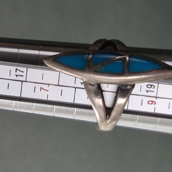 Sterling Silver 925 Torquoise Native Ring - Picture 5 of 6